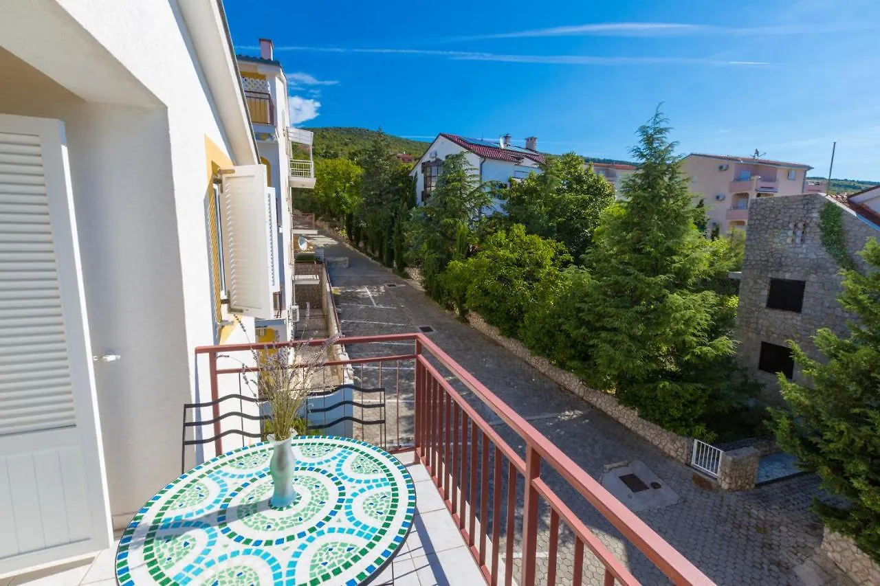 Apartment In Dramalj 41527